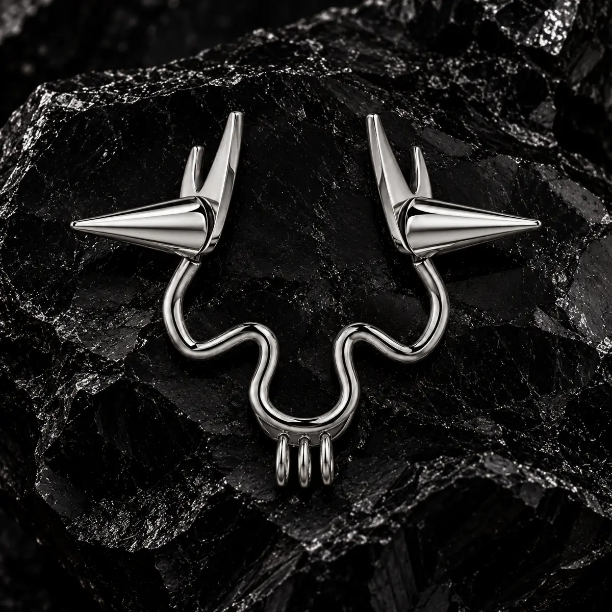 Spike Cone Fake Septum Ring, No Piercing Nose Clip, Punk Alternative Faux Nose Ring for Women & Men - product image