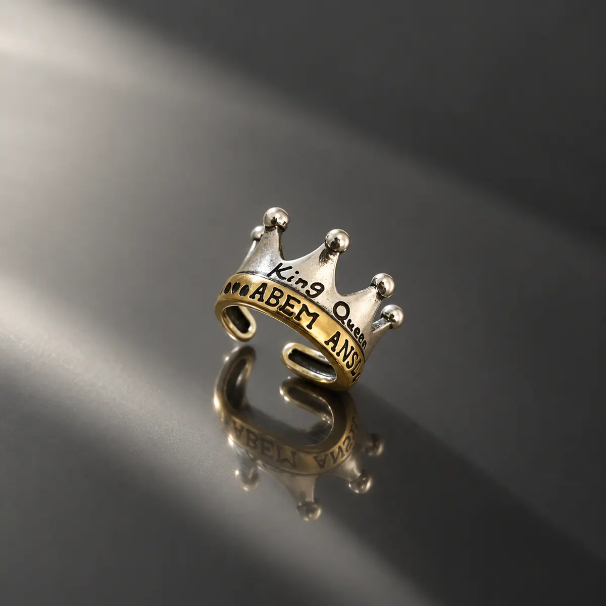 Crown Ear Cuff, No Piercing Royal Cartilage Clip, Minimalist Punk Statement Ear Jewelry - product image