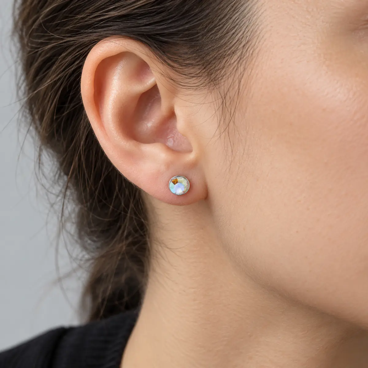0.8mm Threadless Flat Back Stainless Steel Piercing Studs, Sparkling Tiny CZ Zircon, Healing Friendly Ear Lip Conch Cartilage Jewelry - wearing view